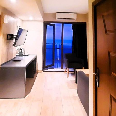 Ashtal Beach Hotel Batumi Exterior foto