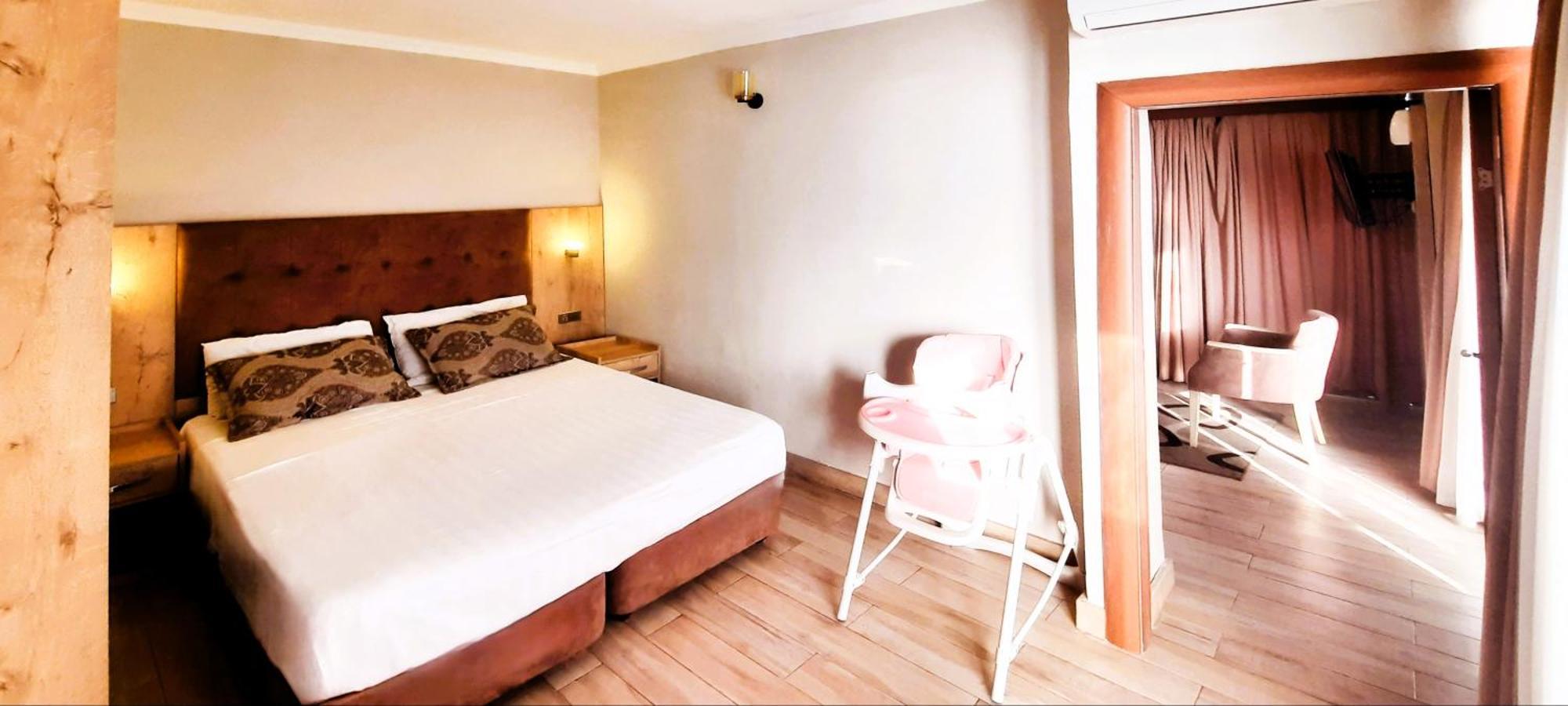 Ashtal Beach Hotel Batumi Exterior foto