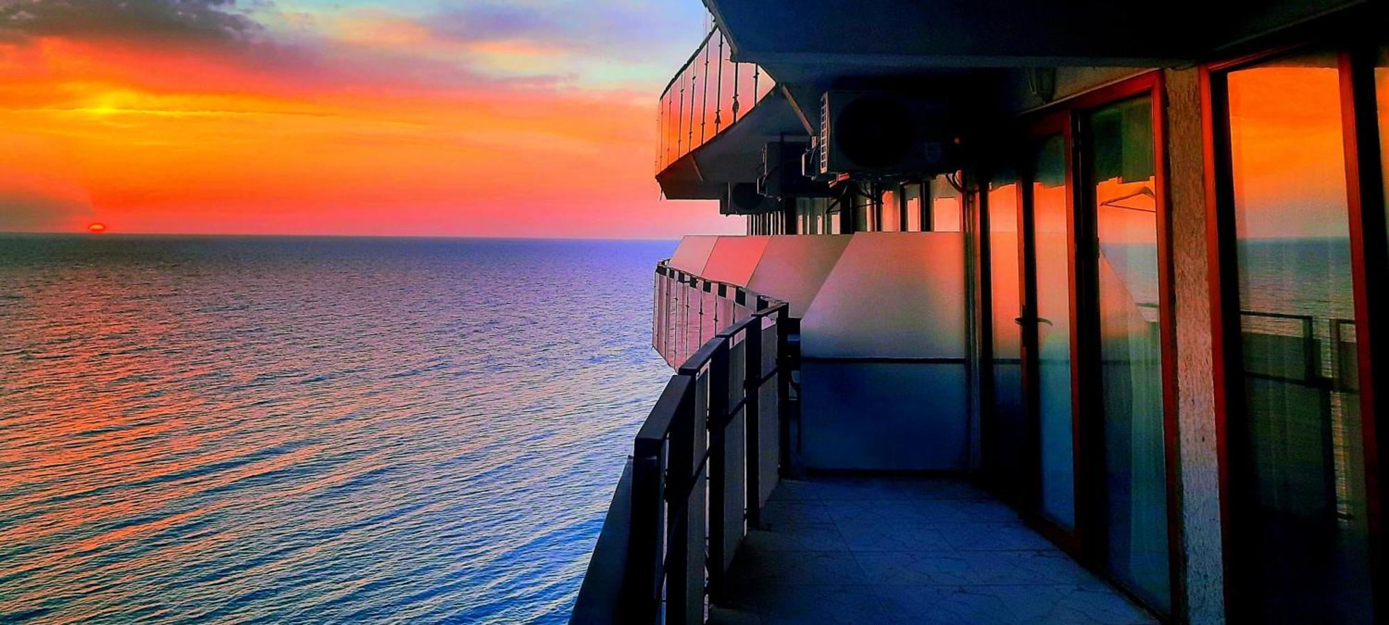 Ashtal Beach Hotel Batumi Exterior foto